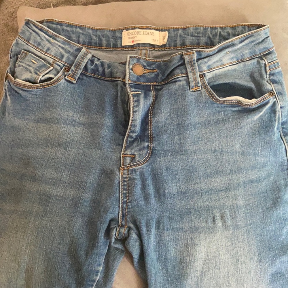 Skinny jeans for girls